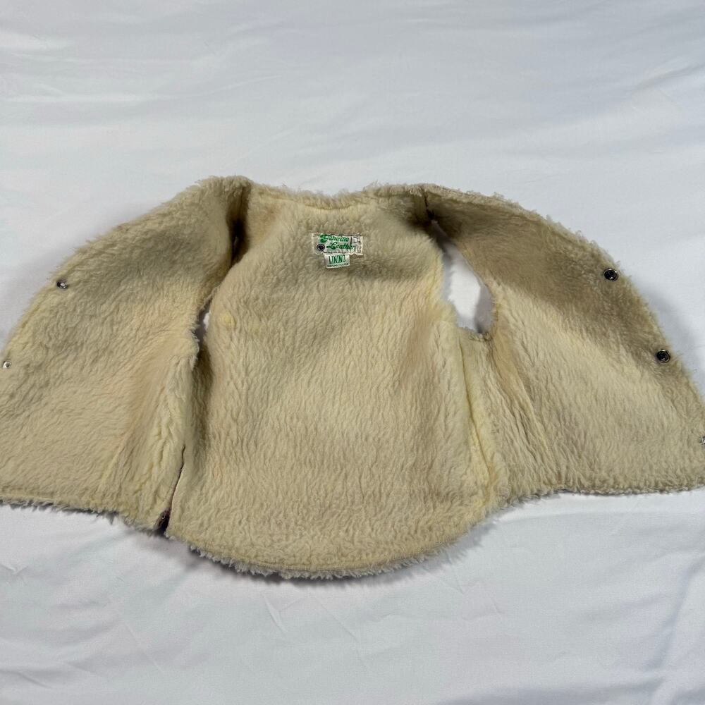 Vintage genuine suede leather sherpa lined vest boys small/medium - Picture 3 of 7
